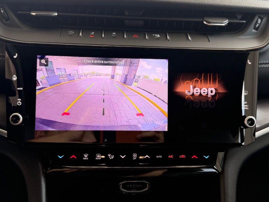New 2026 Jeep Grand Cherokee L 4WD image 19