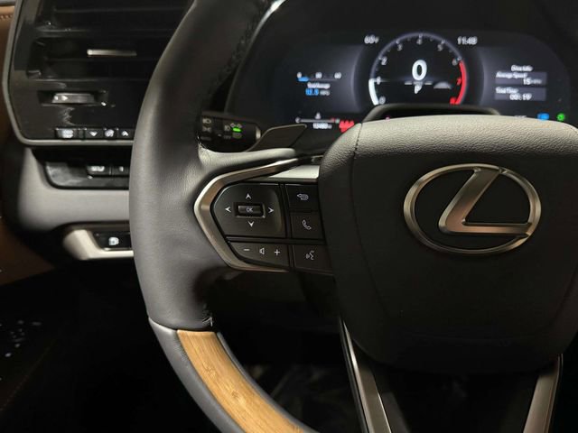Used 2025 Lexus RX 350 Premium w/ Convenience Package image 17
