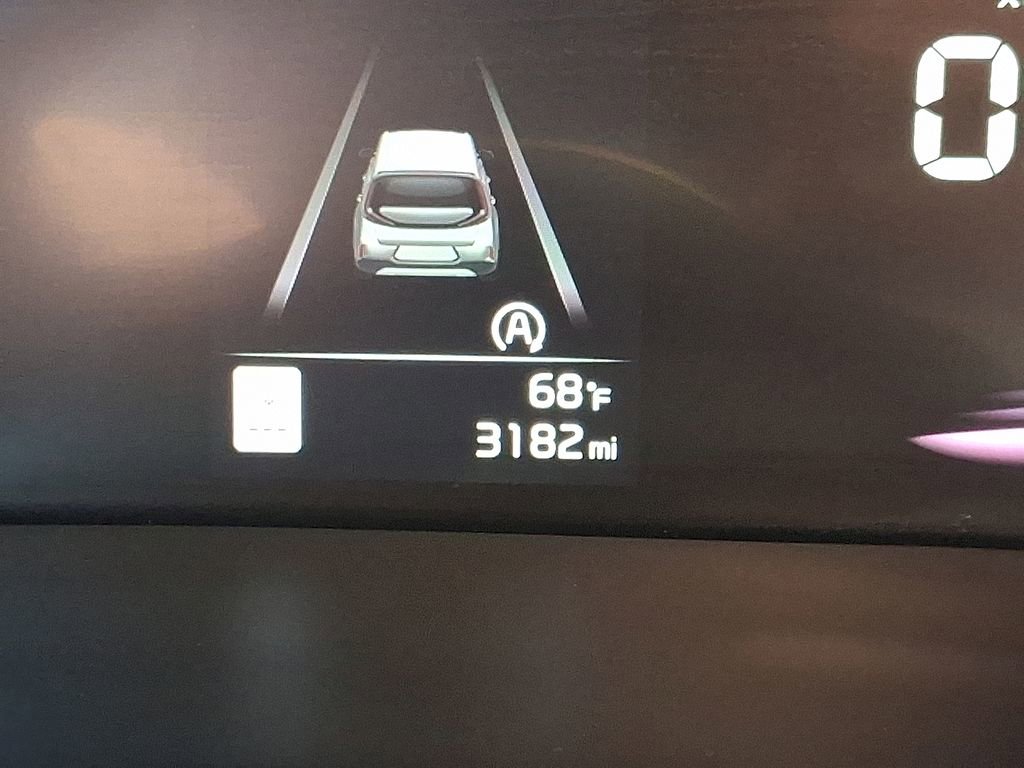 Certified 2025 Kia Soul LX image 5