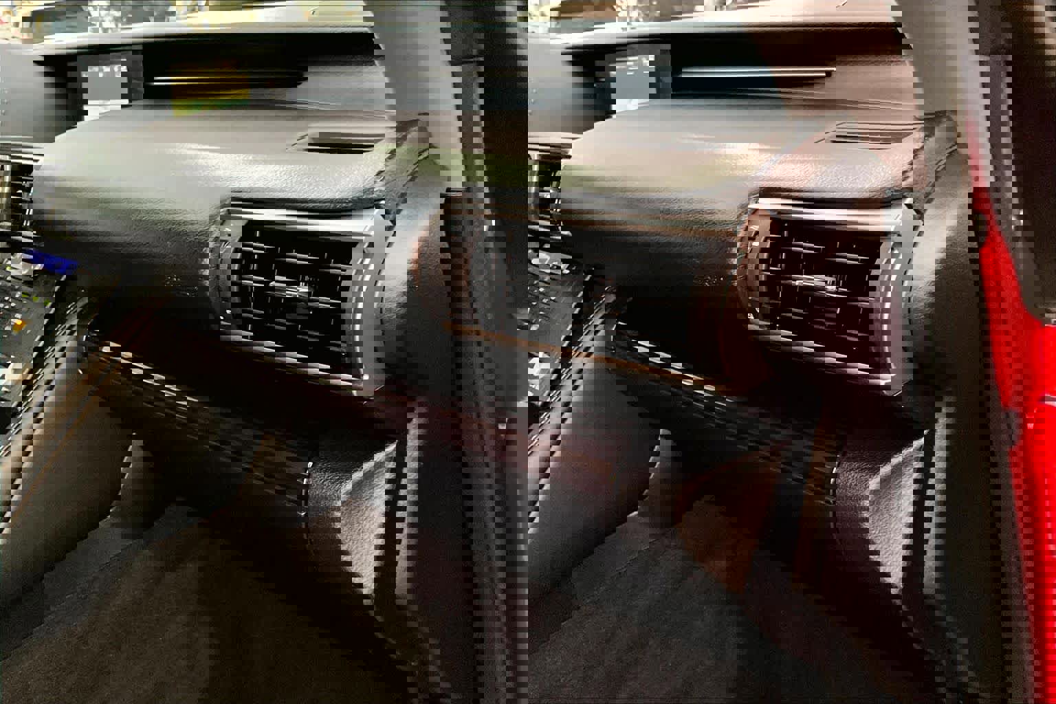 Used 2015 Lexus RC 350 image 17