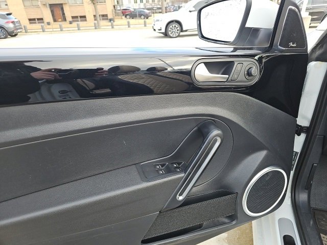 Used 2019 Volkswagen Beetle 2.0T Final Edition SEL image 13