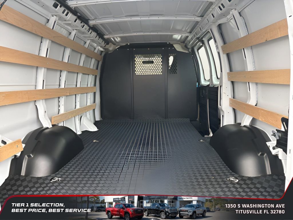 Used 2024 Chevrolet Express 2500 w/ Driver Convenience Package image 10