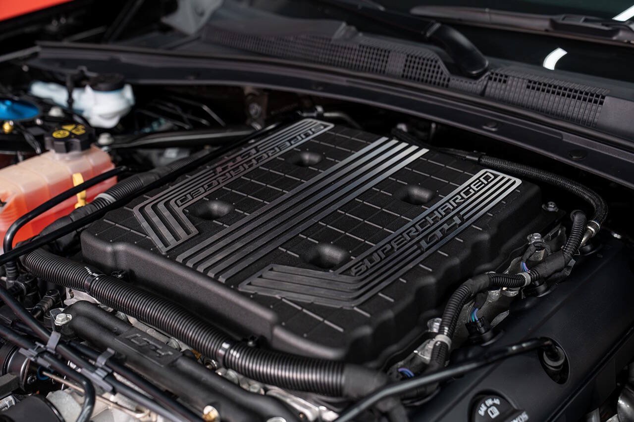 Used 2021 Chevrolet Camaro ZL1 RWD image 16