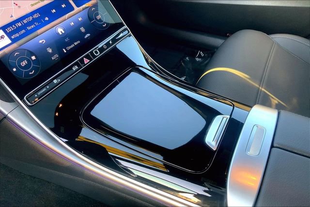 Used 2025 Mercedes-Benz C 300 4MATIC Sedan image 13