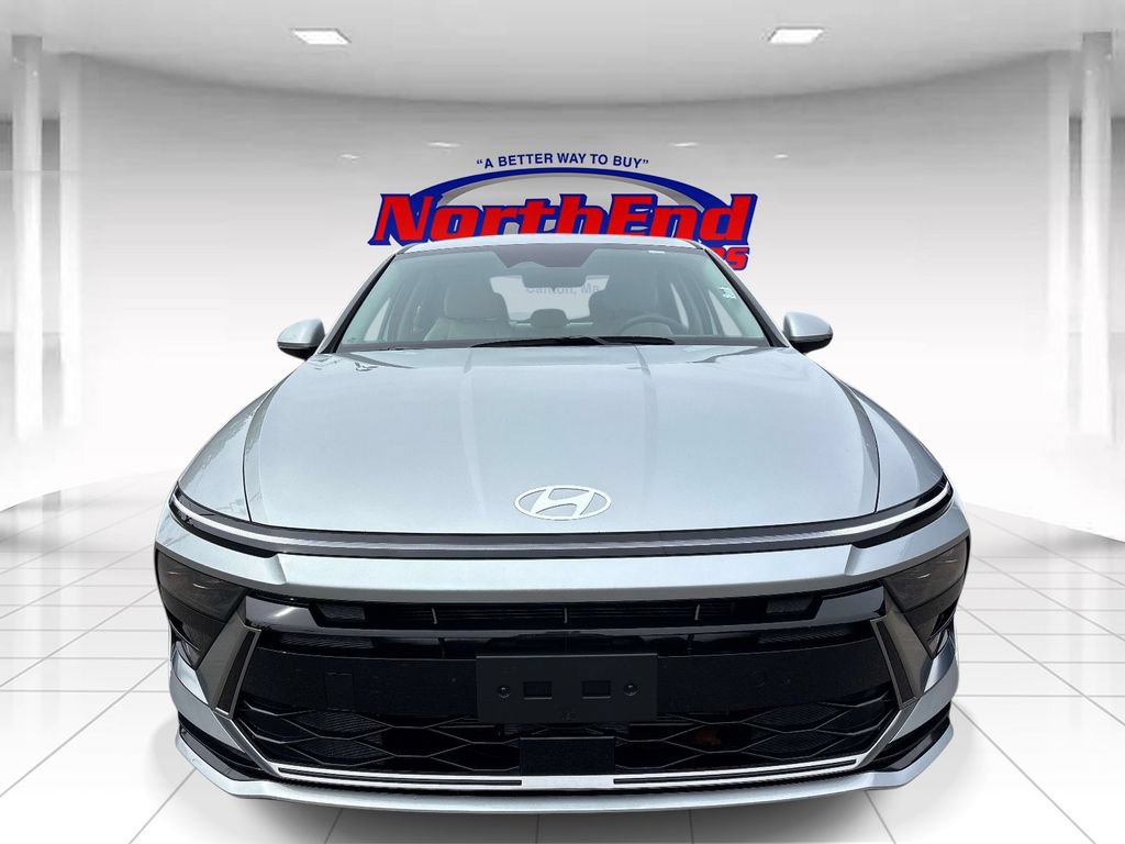 Used 2025 Hyundai Sonata SEL FWD image 8