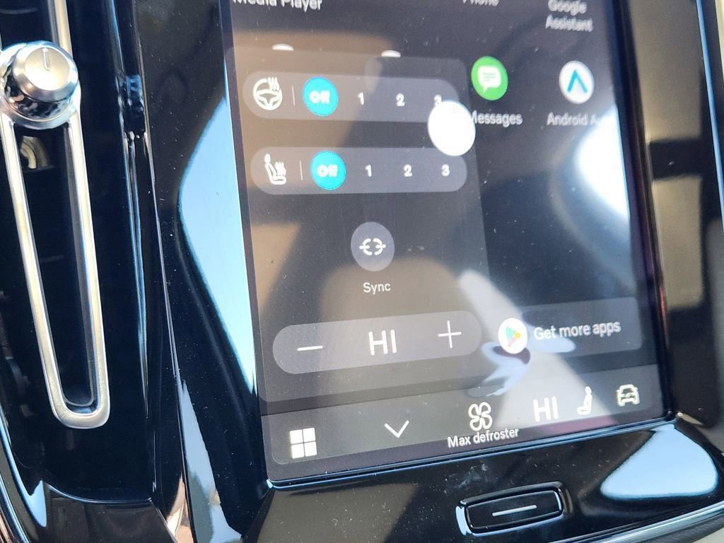 New 2026 Volvo XC40 B5 Ultra w/ Climate Package image 16