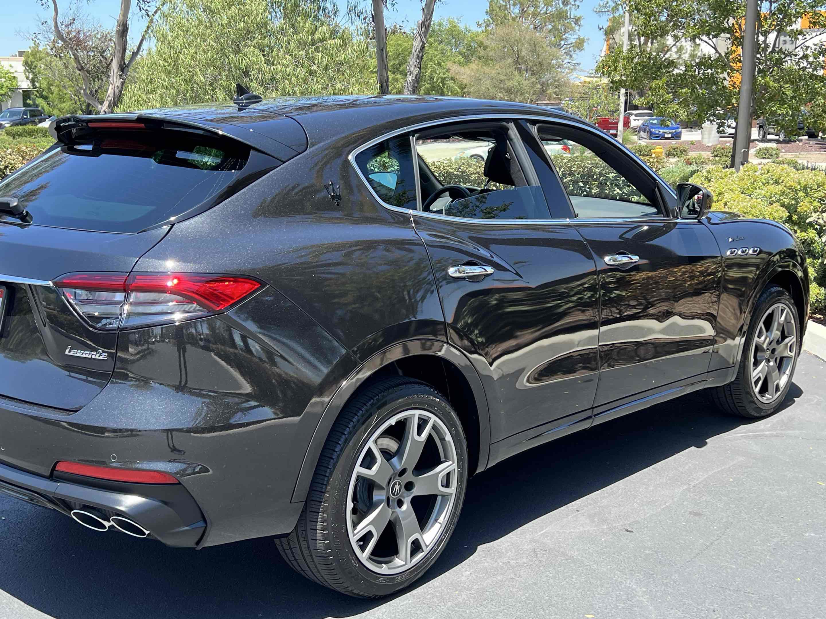 Used 2023 Maserati Levante Modena AWD/4WD image 54