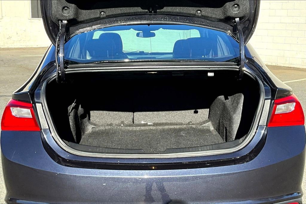 Certified 2022 Chevrolet Malibu LS image 23