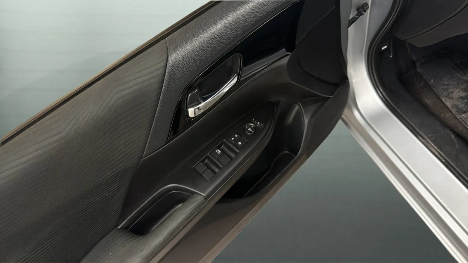 Used 2017 Honda Accord LX image 16