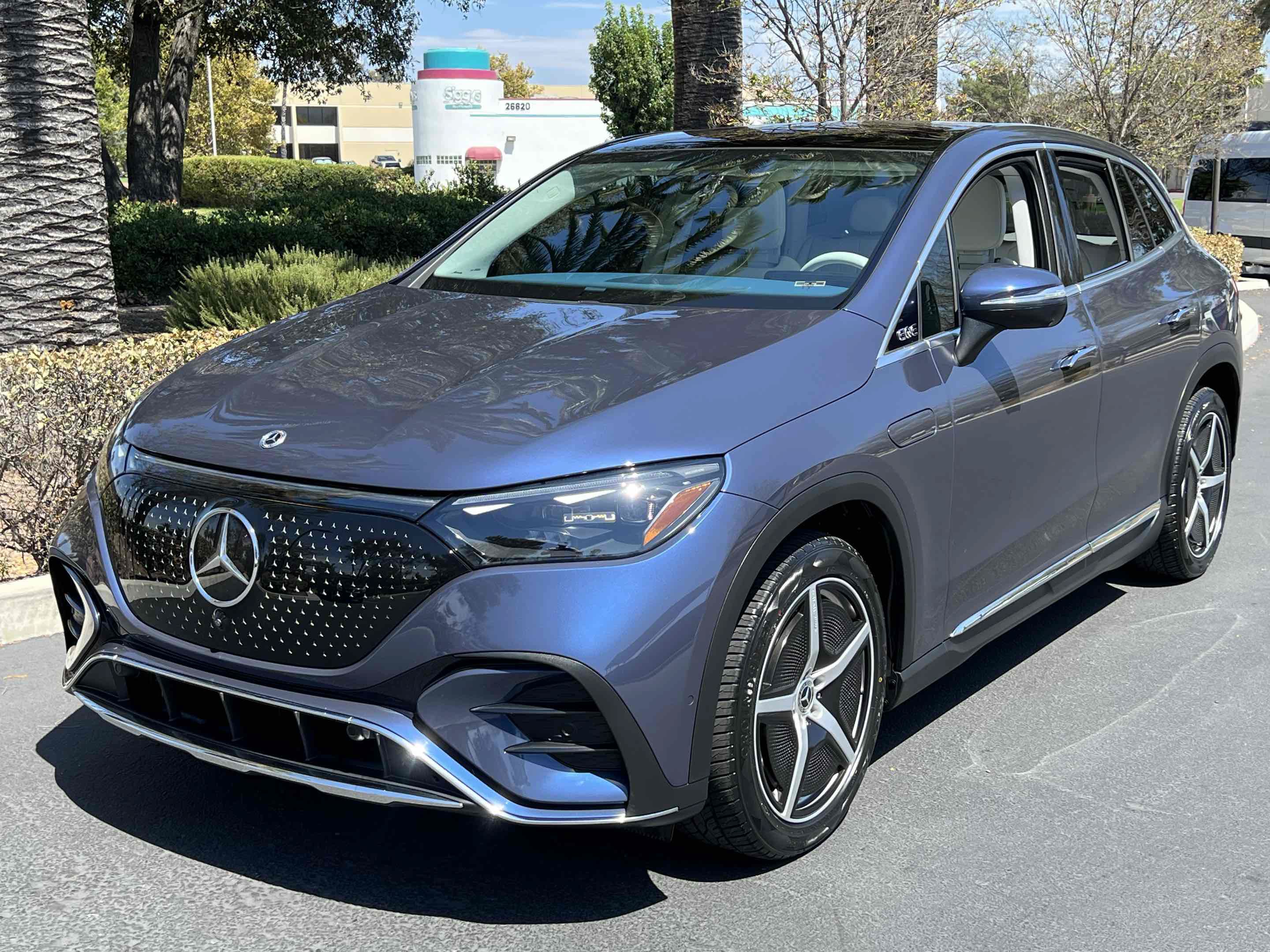 Used 2023 Mercedes-Benz EQE 350+ SUV w/ AMG Line Exterior Package image 20