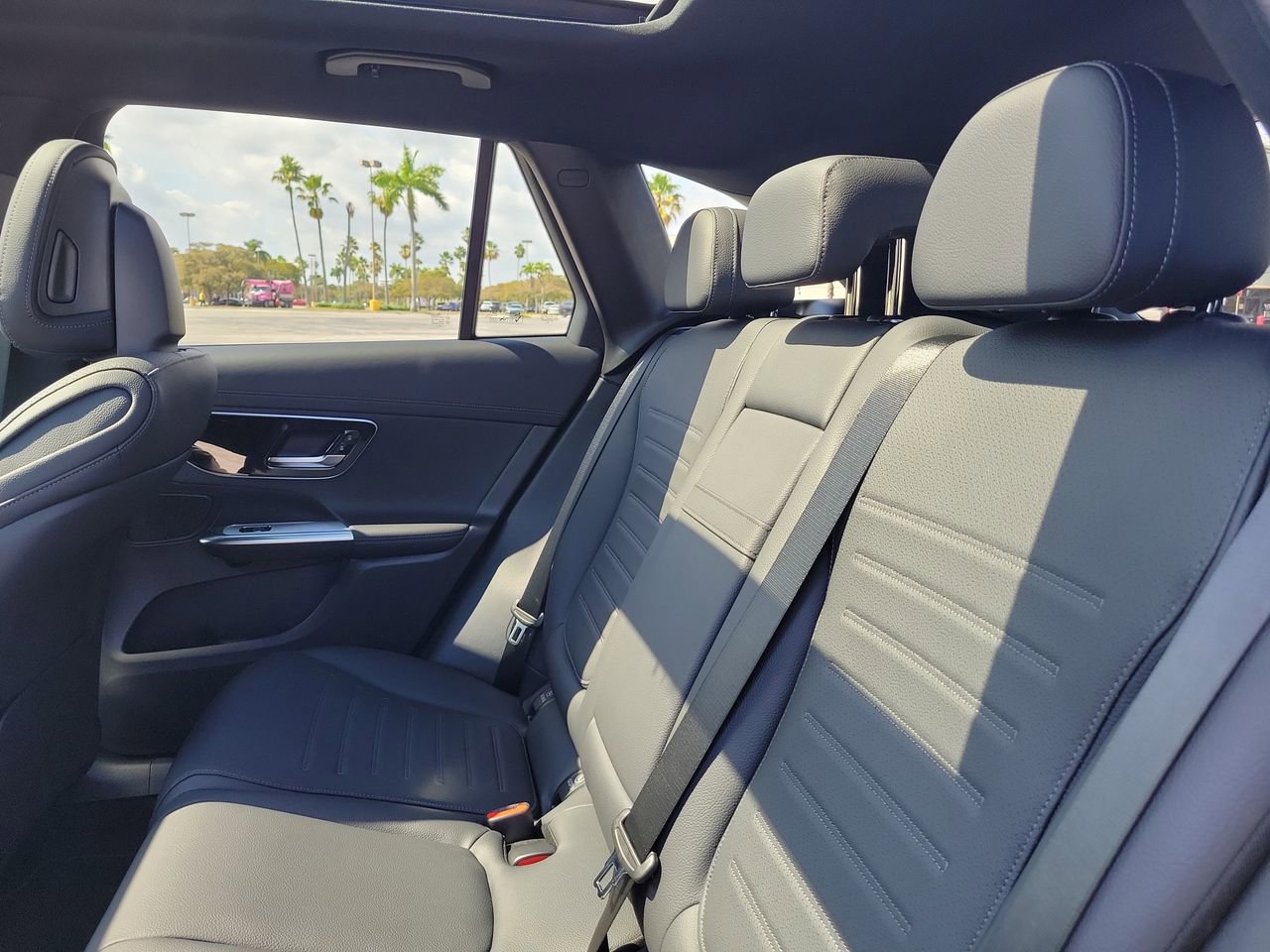 New 2026 Mercedes-Benz GLC 300 image 10