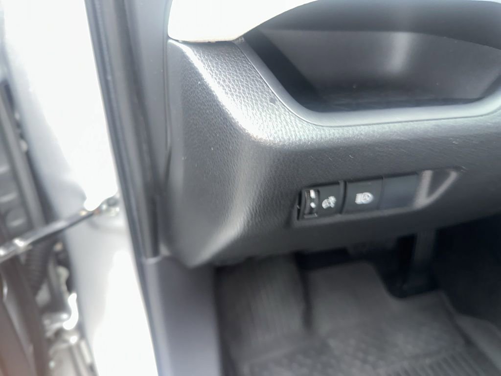 Used 2020 Toyota RAV4 XLE w/ All Weather Liner Package image 15