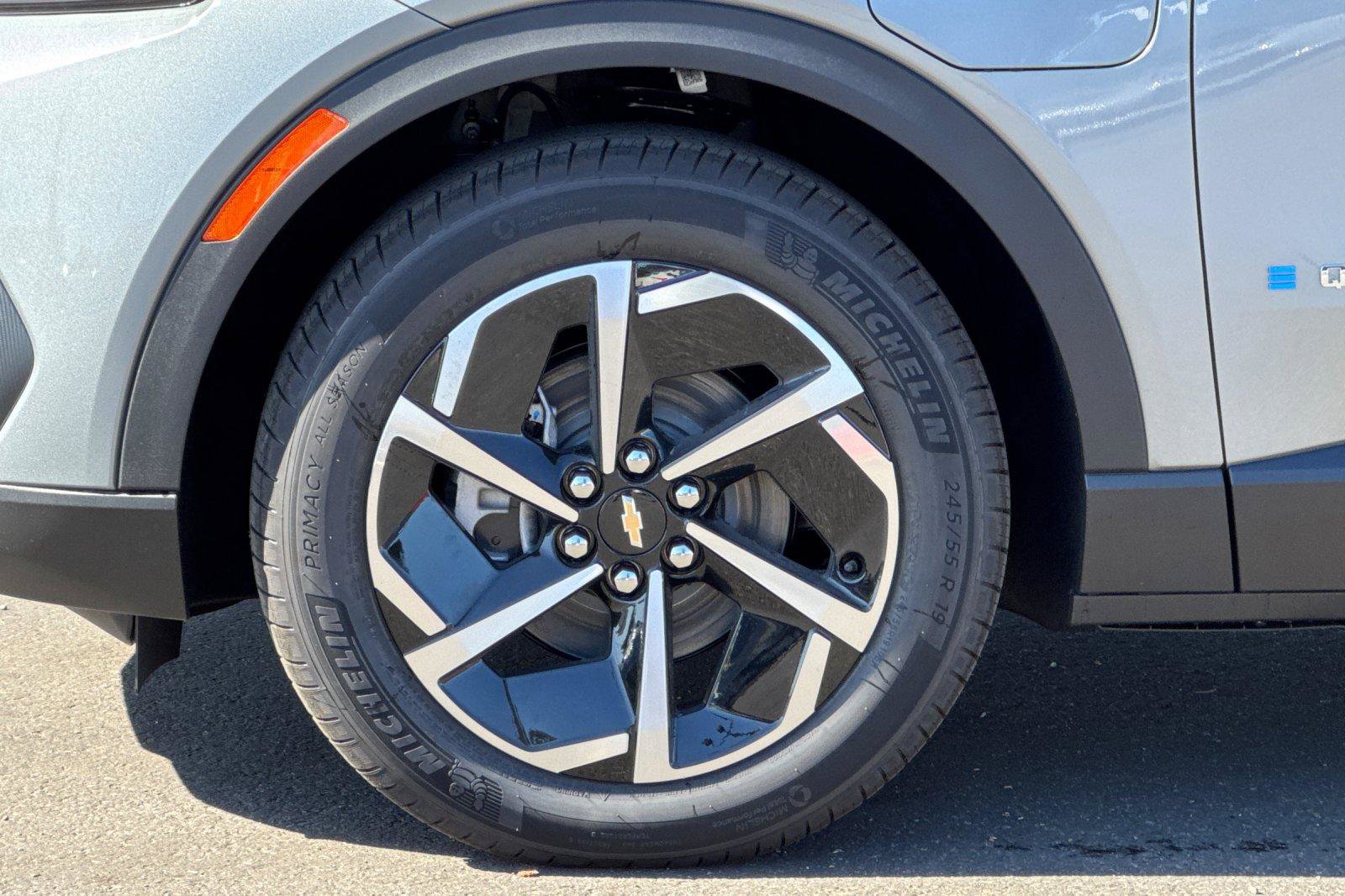 New 2026 Chevrolet Equinox EV LT image 36