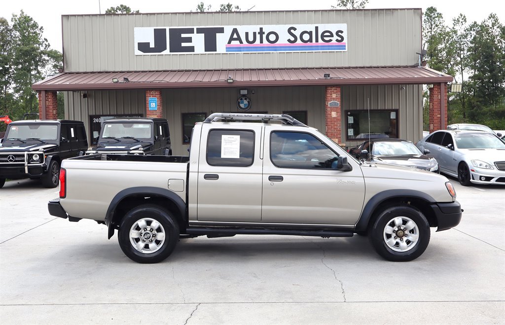 Used 2000 Nissan Frontier XE RWD image 8