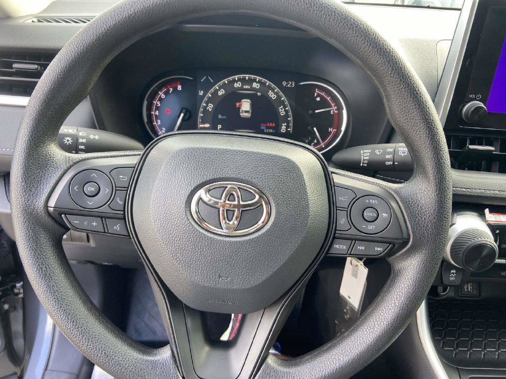 Used 2025 Toyota RAV4 LE FWD image 37