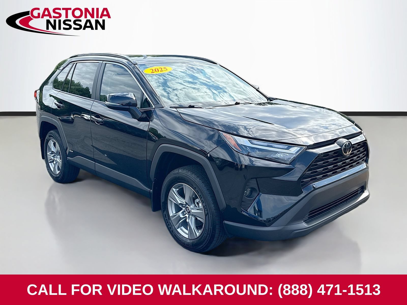 Used 2025 Toyota RAV4 XLE w/ Convenience Package