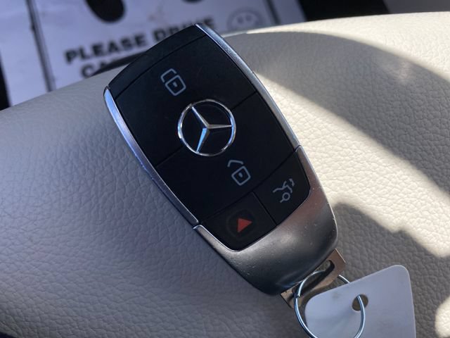 Used 2020 Mercedes-Benz GLB 250 4MATIC image 24