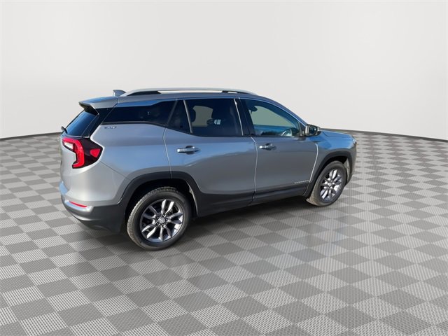 Used 2023 GMC Terrain SLT image 8