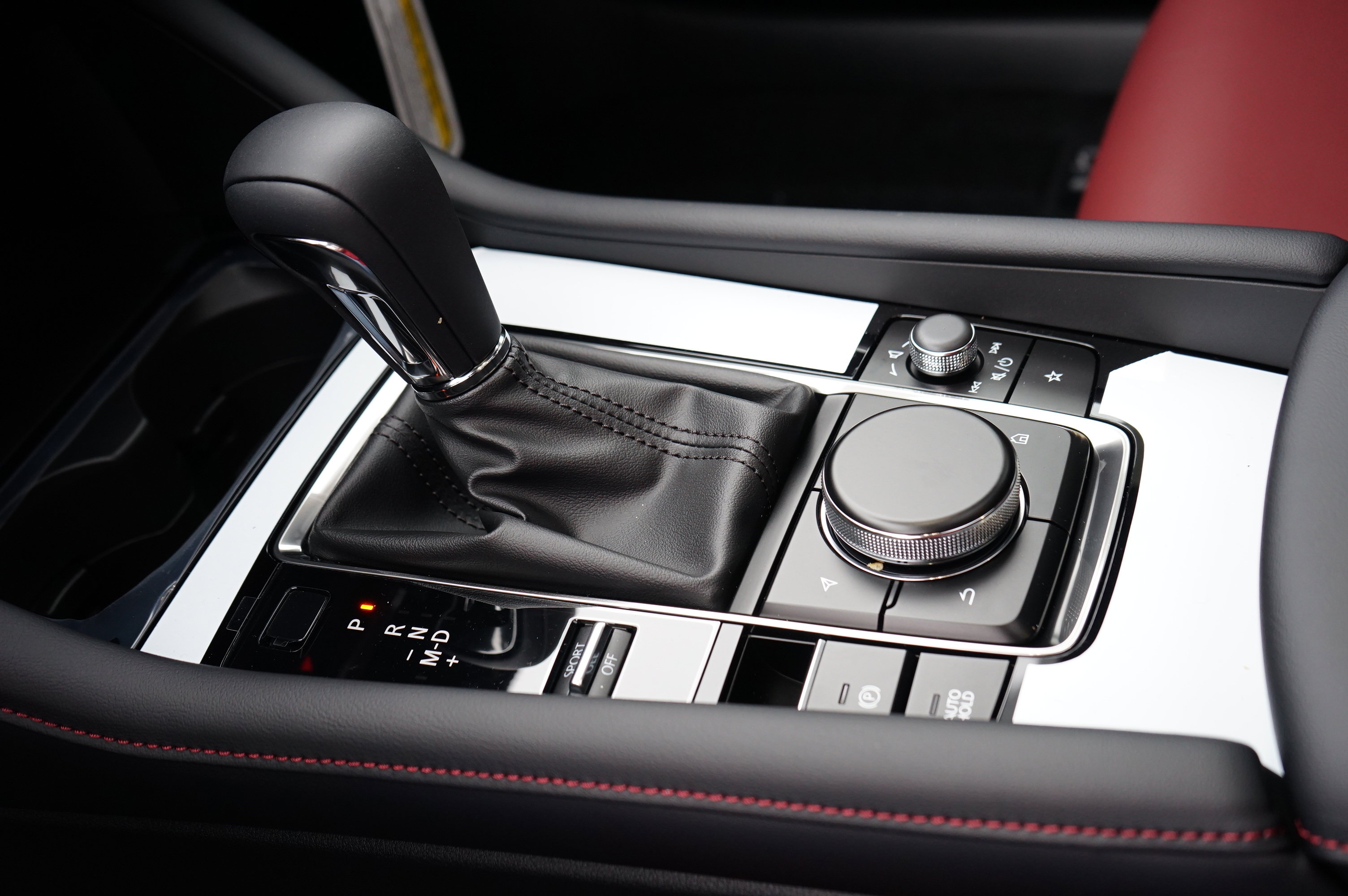 New 2026 MAZDA MAZDA3 Carbon image 18