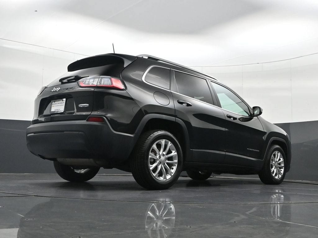 Used 2019 Jeep Cherokee Latitude w/ Popular Appearance Group FWD image 33