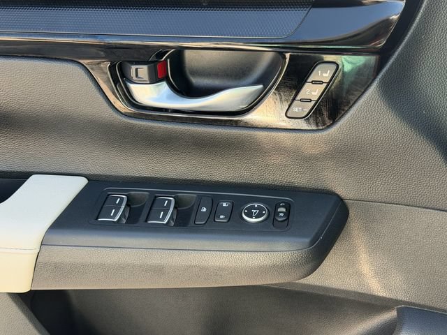 Used 2024 Honda CR-V EX-L image 31