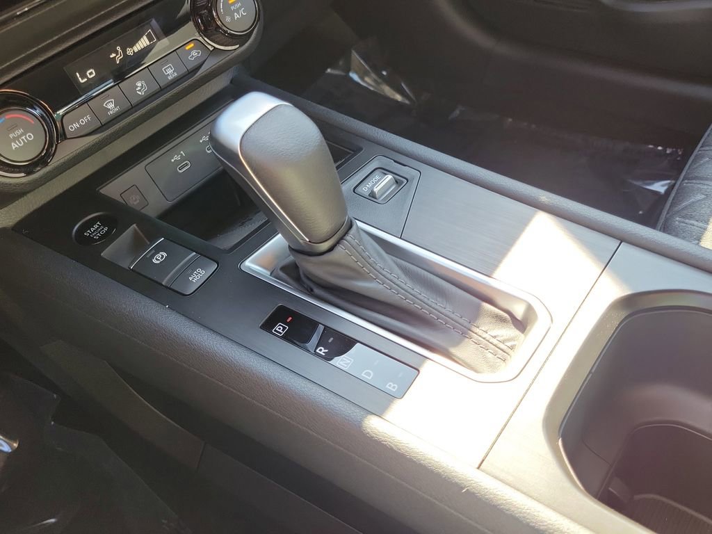 New 2026 Nissan Kicks SV w/ Illumination Package image 10