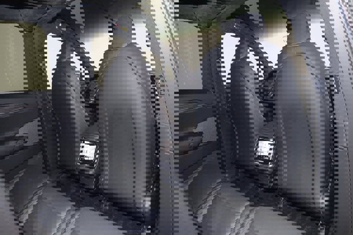 Used 2022 Tesla Model X image 15