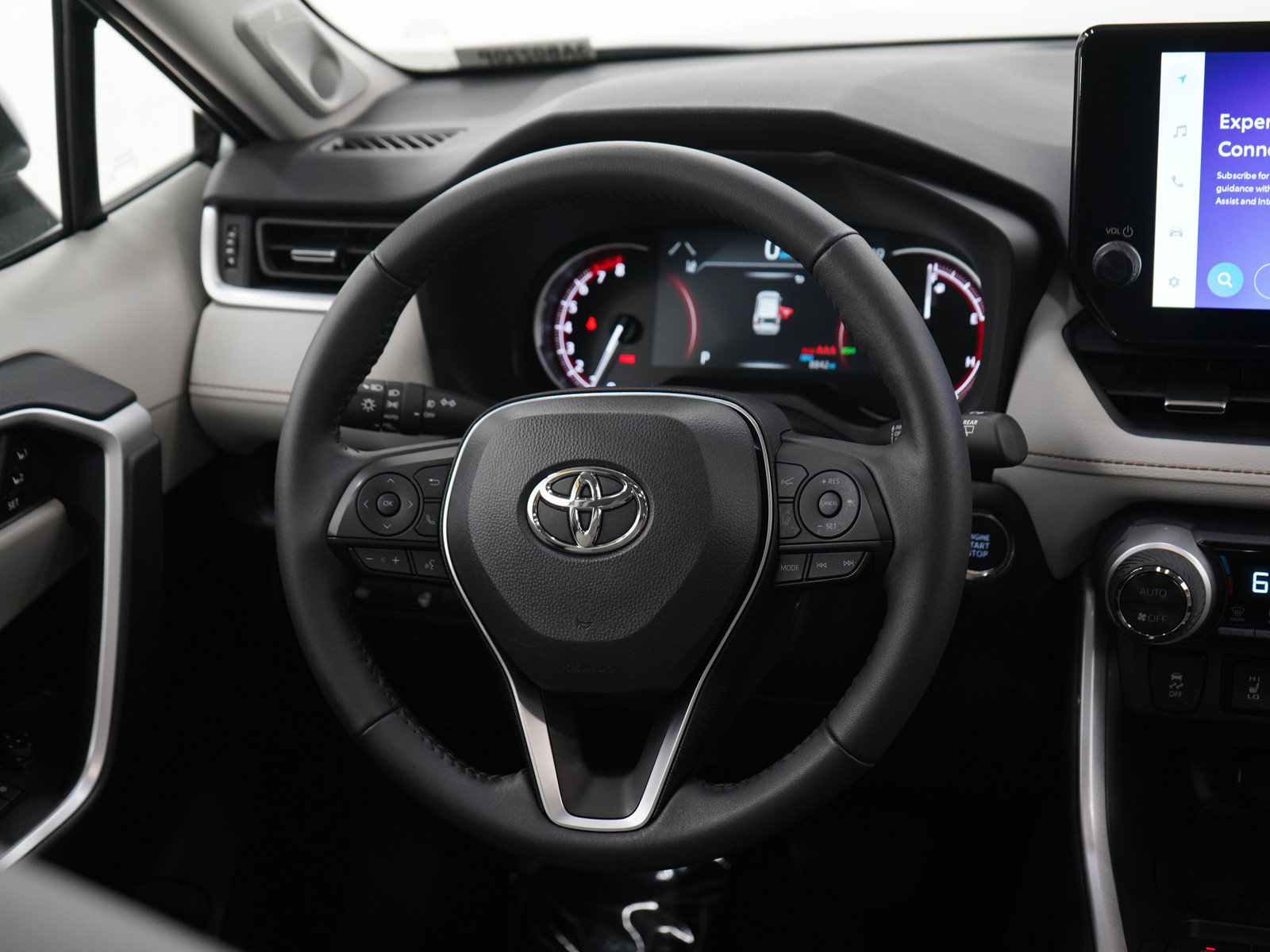 Used 2025 Toyota RAV4 XLE Premium w/ Weather Package AWD/4WD image 14