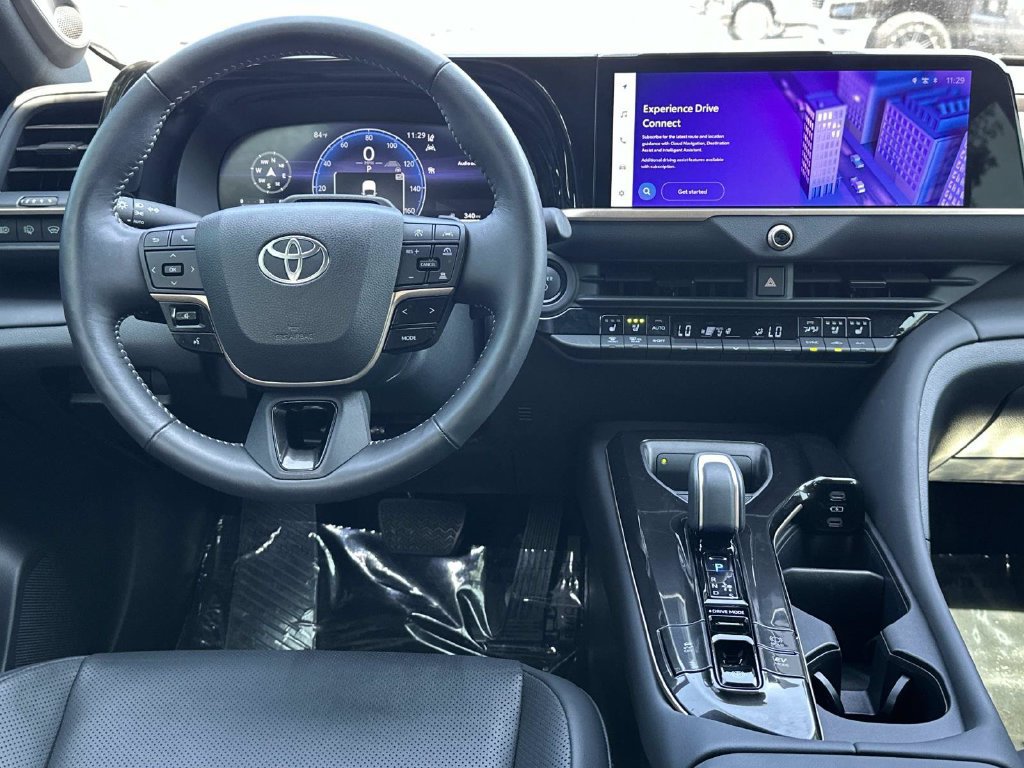 Used 2025 Toyota Crown Signia w/ Advanced Technology Package AWD/4WD image 20