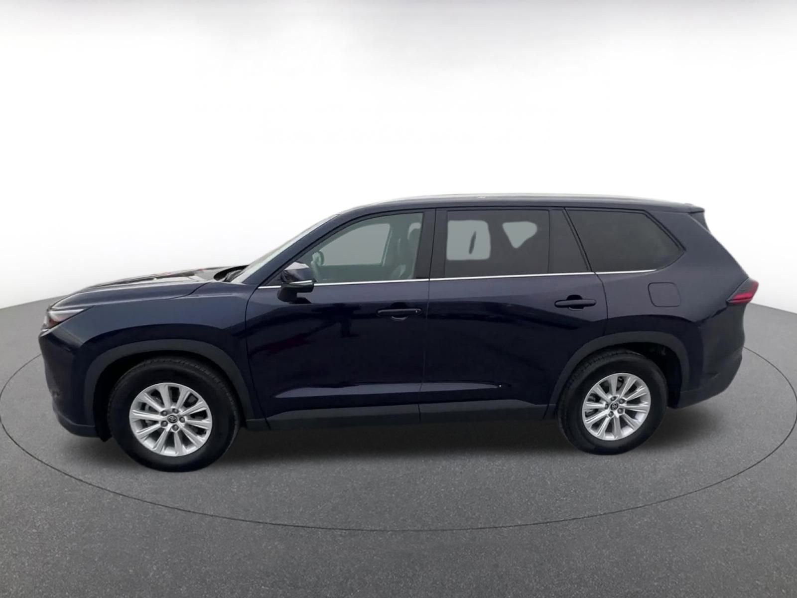 Used 2025 Toyota Grand Highlander XLE image 9