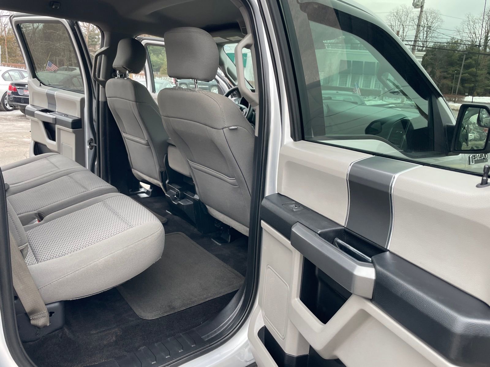 Used 2017 Ford F150 XLT w/ Equipment Group 302A Luxury image 20