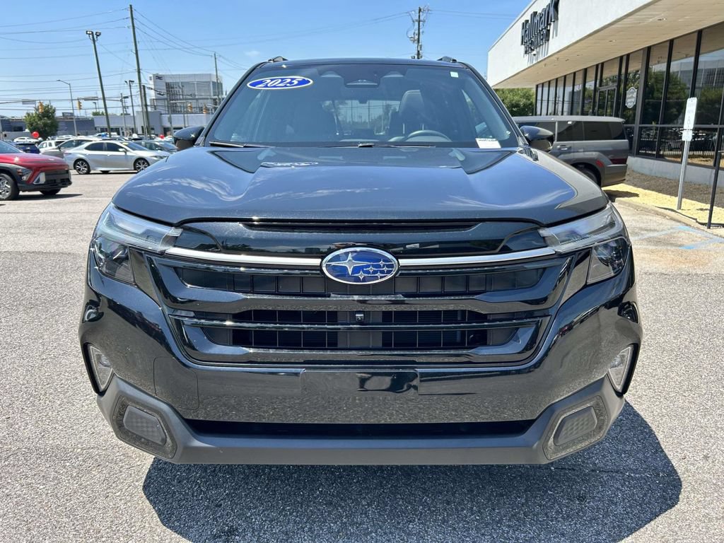 Used 2025 Subaru Forester Touring w/ Popular Package - Touring AWD/4WD image 6