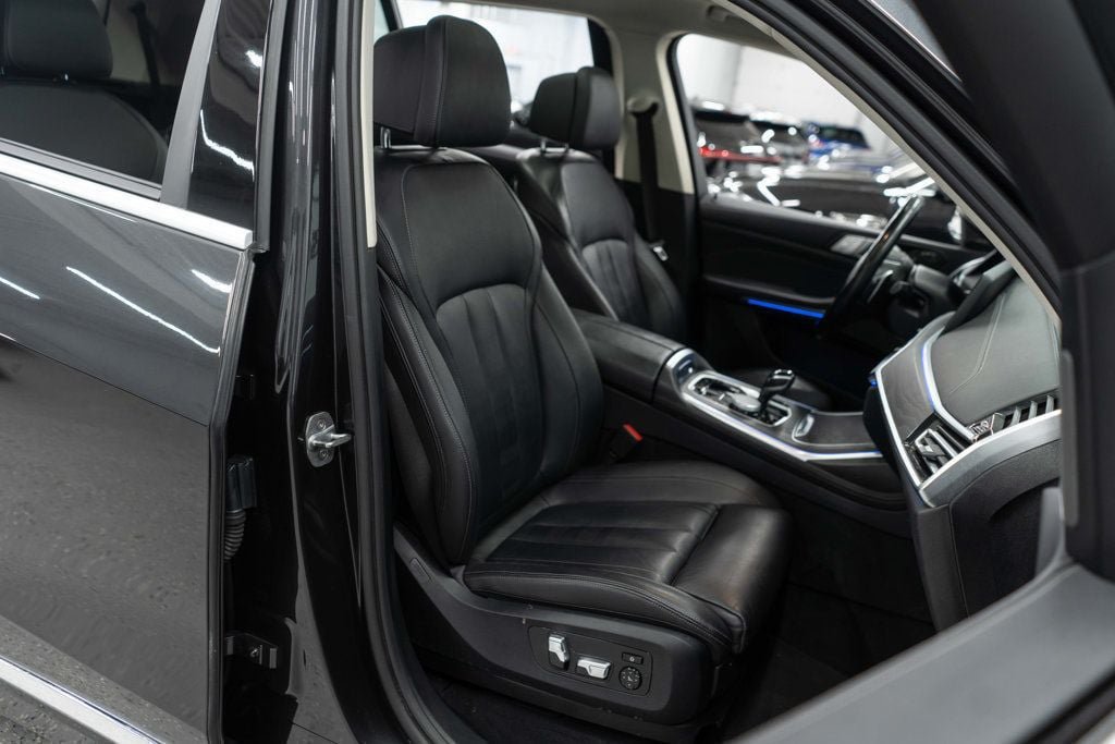 Used 2020 BMW X7 xDrive40i w/ Premium Package AWD/4WD image 9