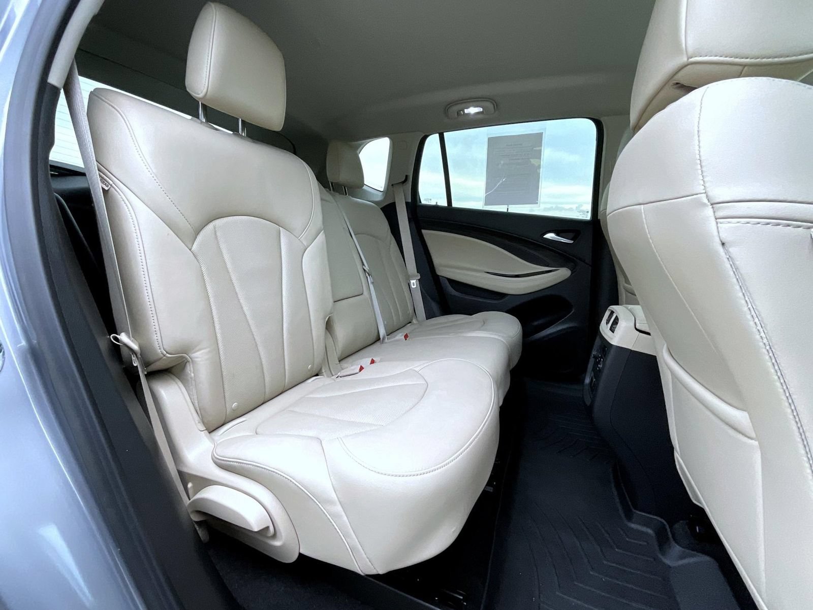 Used 2020 Buick Envision Essence FWD image 20