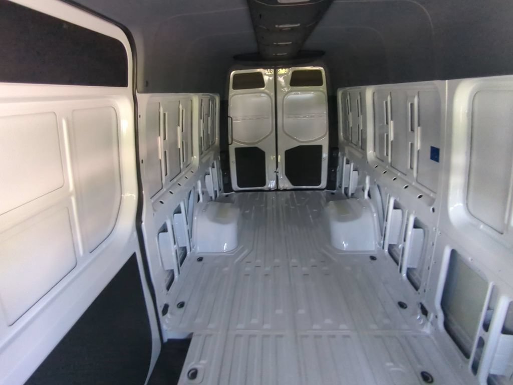 Used 2026 Mercedes-Benz Sprinter 3500 image 5