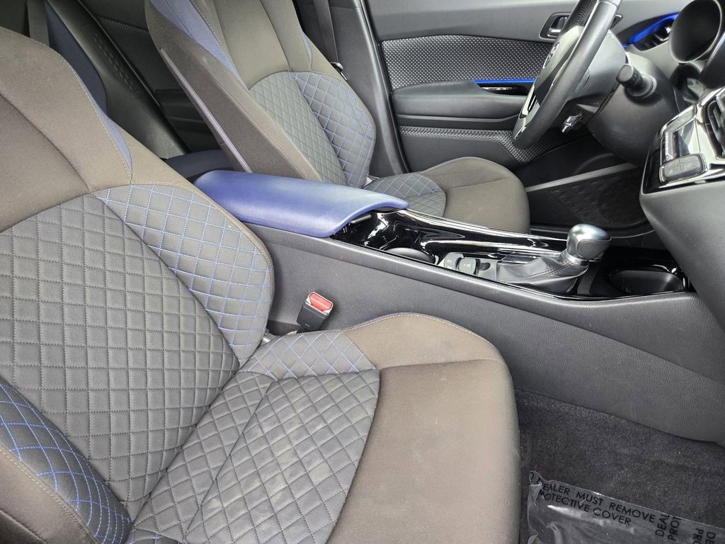 Used 2021 Toyota C-HR XLE FWD image 15