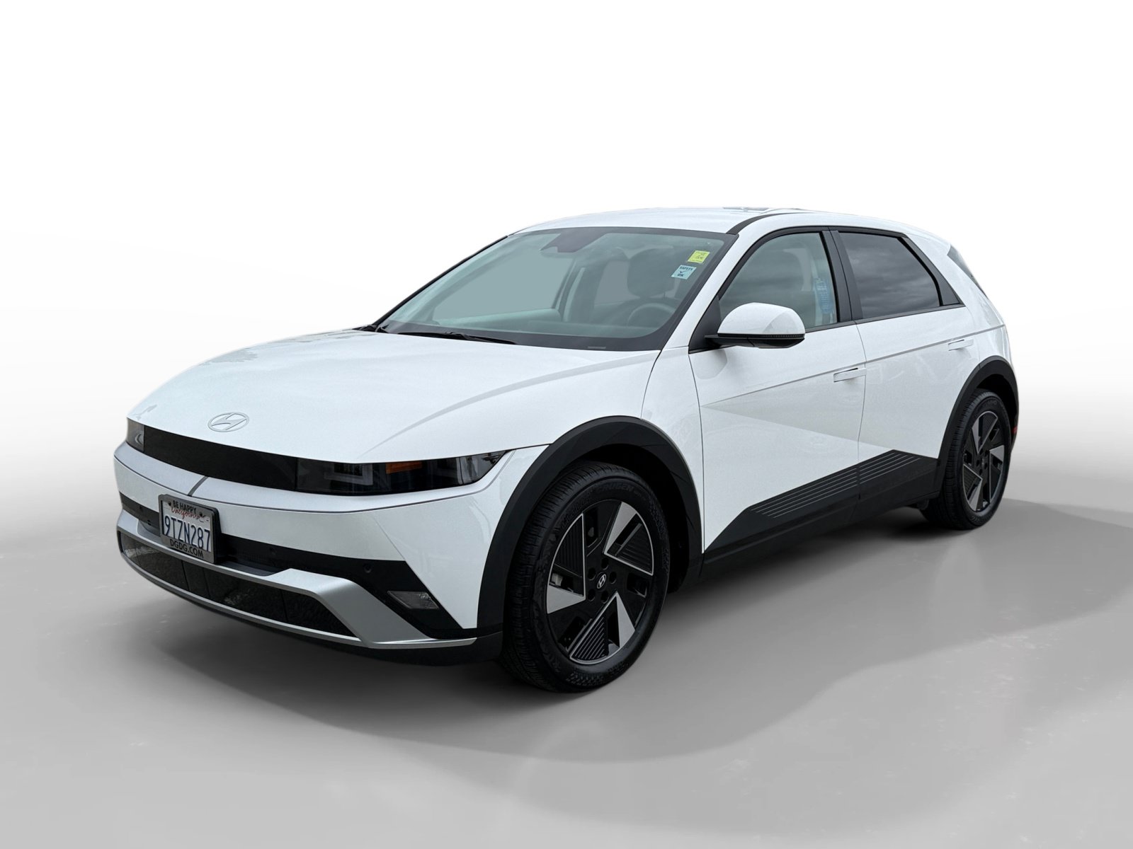 Certified 2025 Hyundai Ioniq 5 SE RWD image 1
