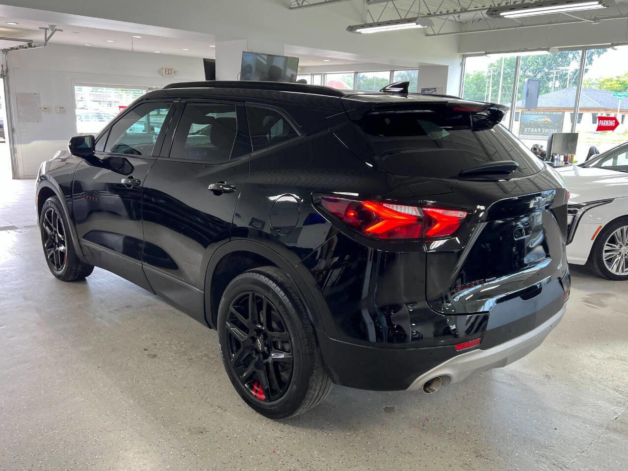 Used 2021 Chevrolet Blazer LT w/ Redline Edition image 8