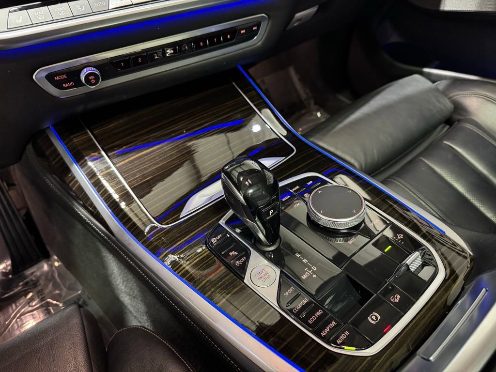 Used 2020 BMW X7 xDrive40i w/ Cold Weather Package image 16