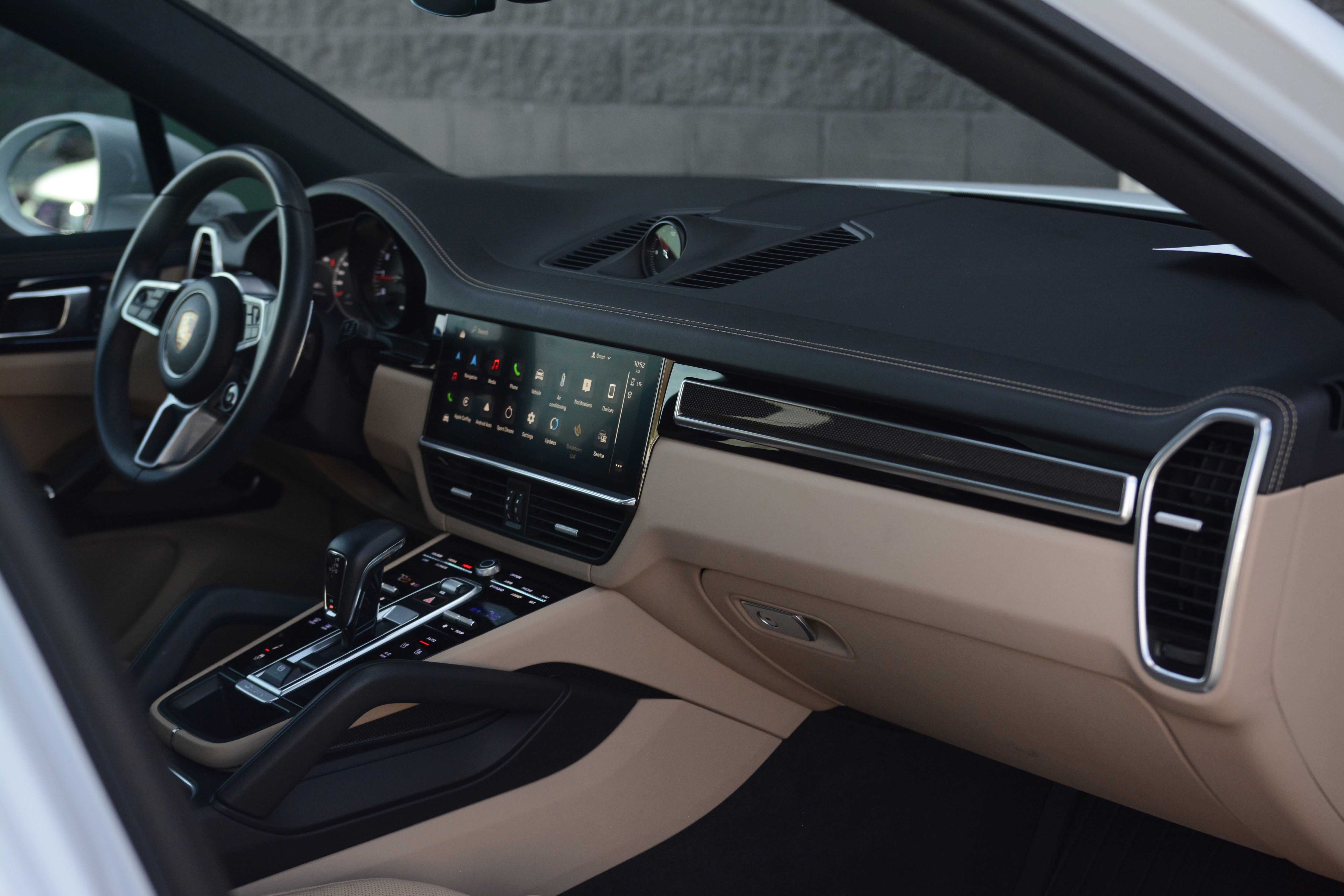 Certified 2023 Porsche Cayenne S Platinum image 28