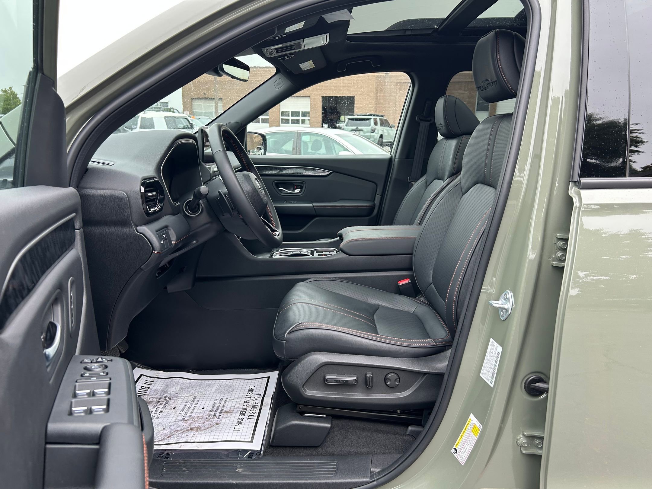 Used 2026 Honda Passport TrailSport Elite image 12