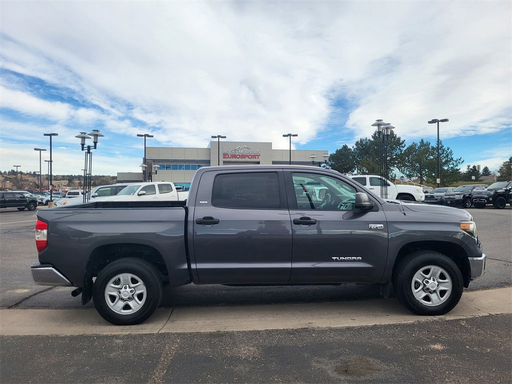 Used 2018 Toyota Tundra SR5 w/ SR5 Upgrade Package image 4