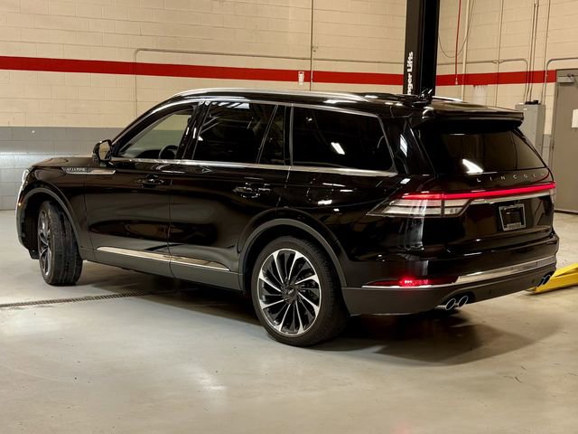 Used 2023 Lincoln Aviator Reserve w/ Equipment Group 201A AWD/4WD image 2
