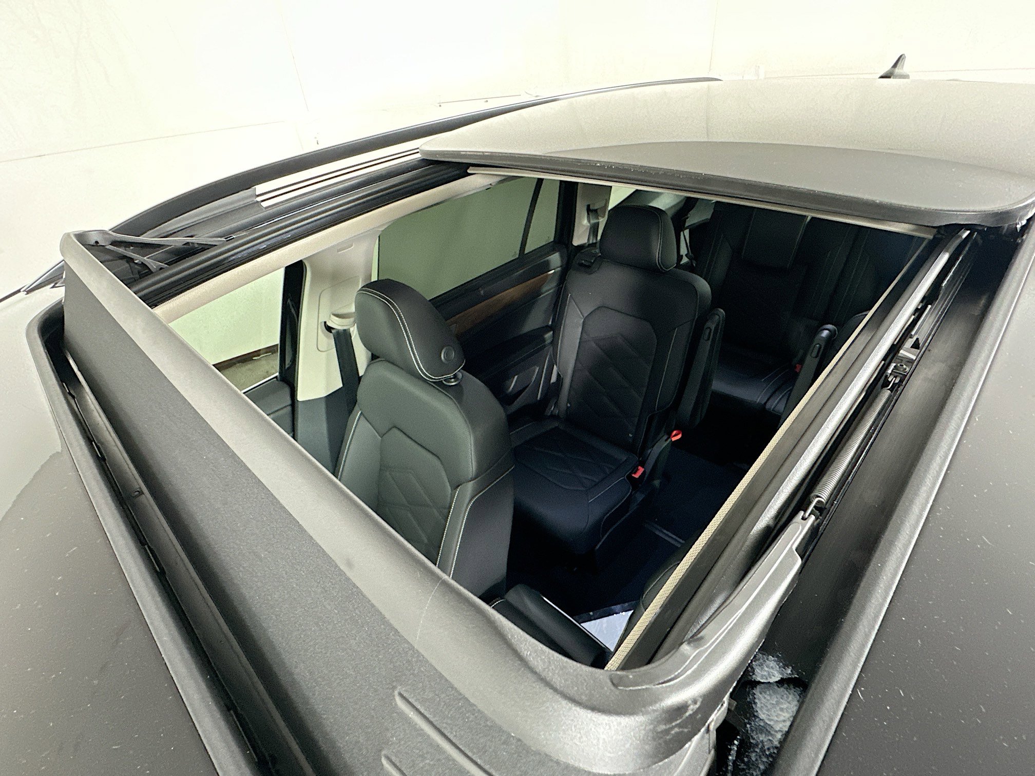 New 2026 Volkswagen Atlas SE image 20