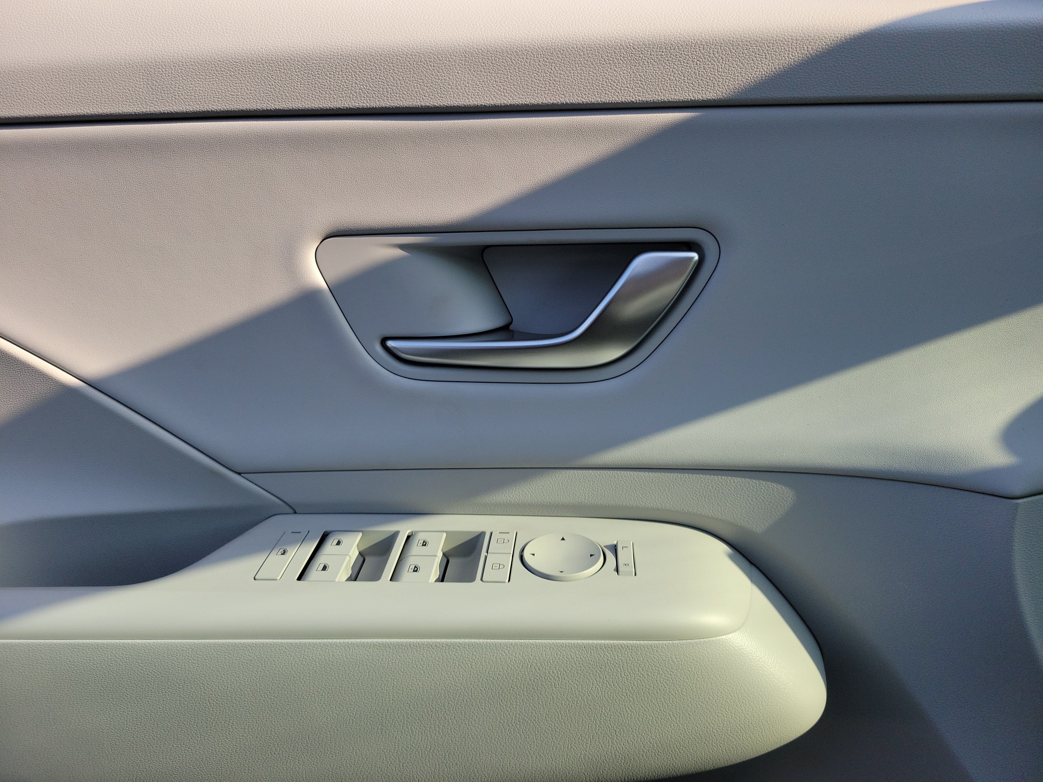 New 2026 Hyundai Kona SEL Premium AWD/4WD image 13
