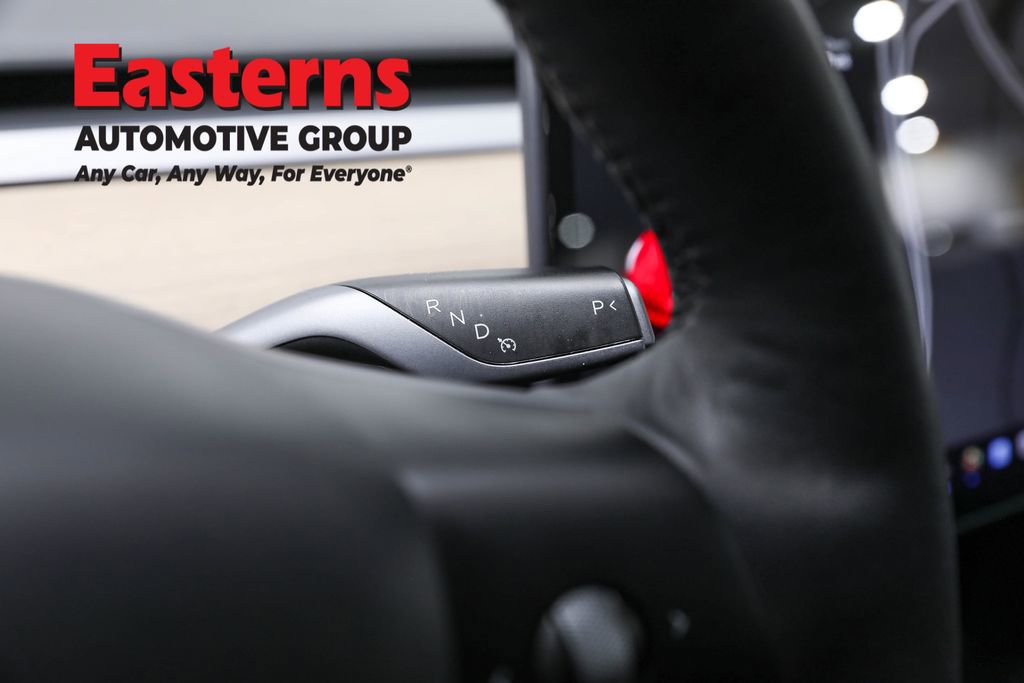 Used 2021 Tesla Model Y Standard Range image 13