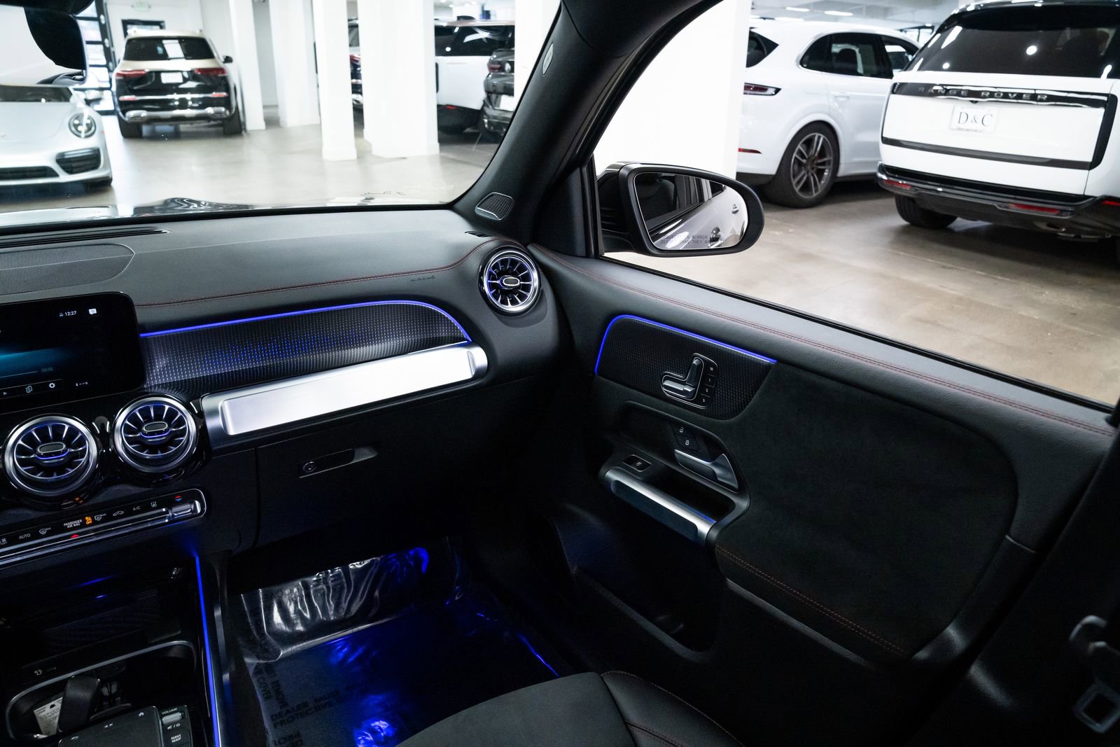 Used 2023 Mercedes-Benz EQB 350 4MATIC SUV image 11