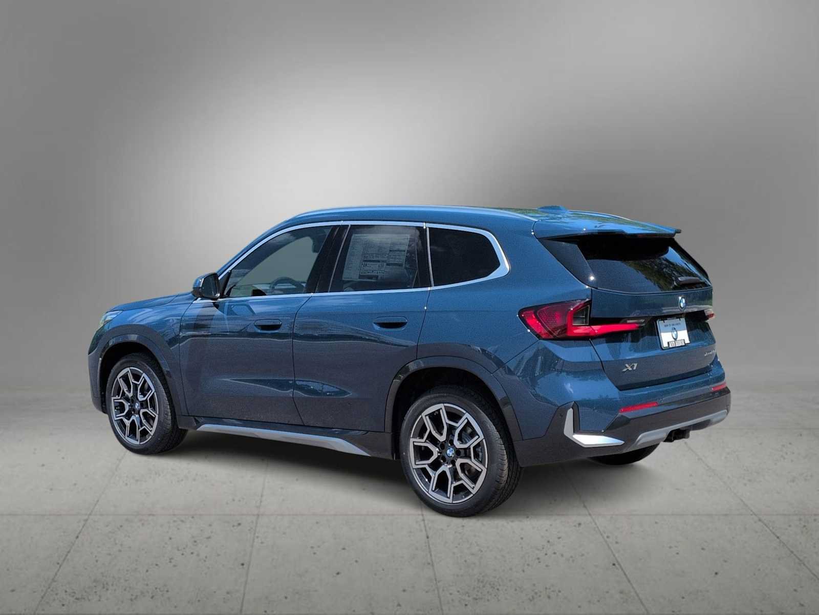 New 2026 BMW X1 xDrive28i w/ Technology Package AWD/4WD image 6