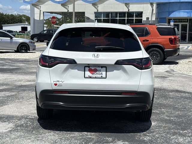 New 2027 Honda HR-V LX image 8