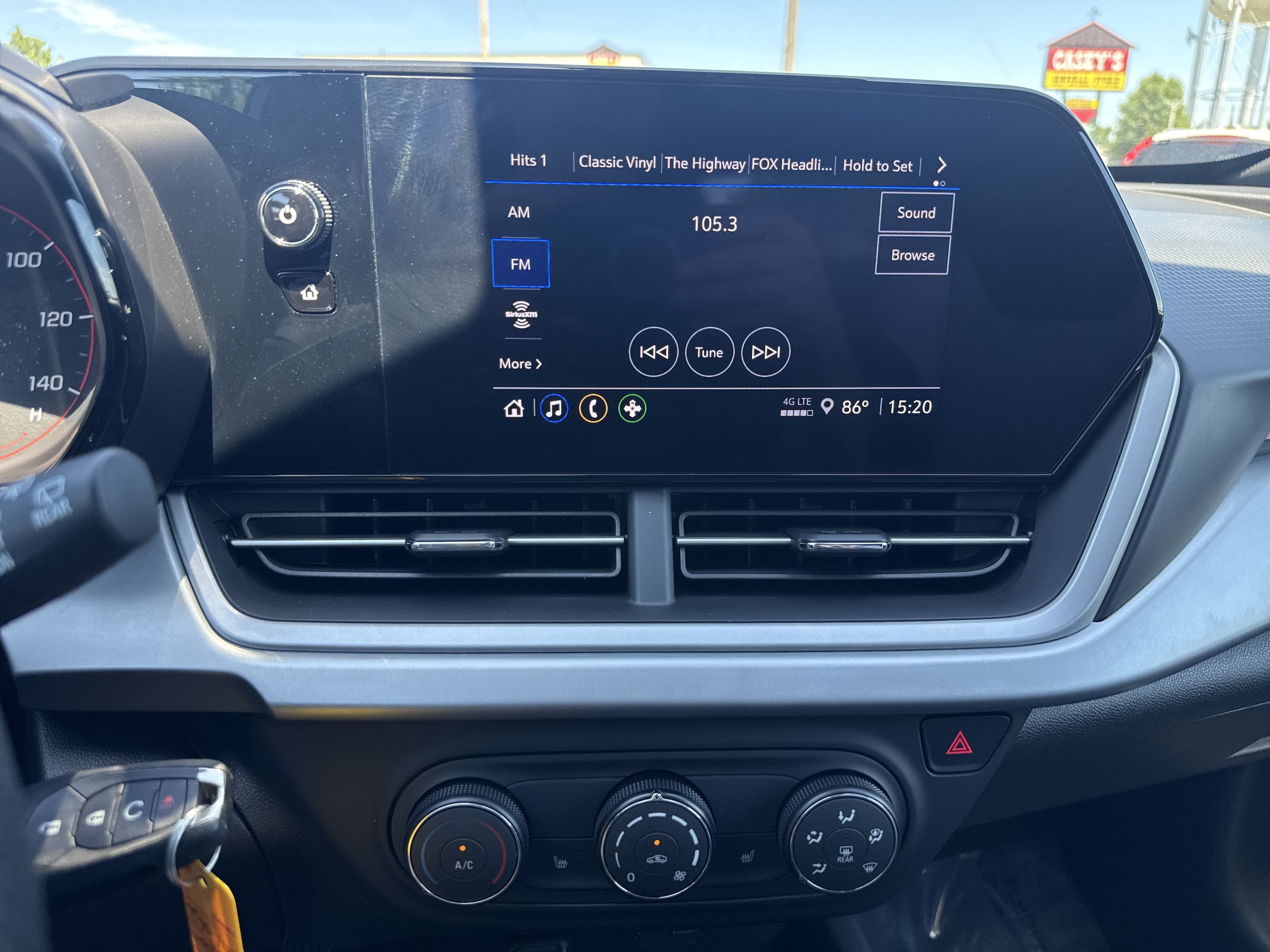 Used 2025 Chevrolet Trax RS w/ Driver Confidence Package FWD image 8